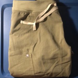 Figs Kade Cargo Olive Large Tall